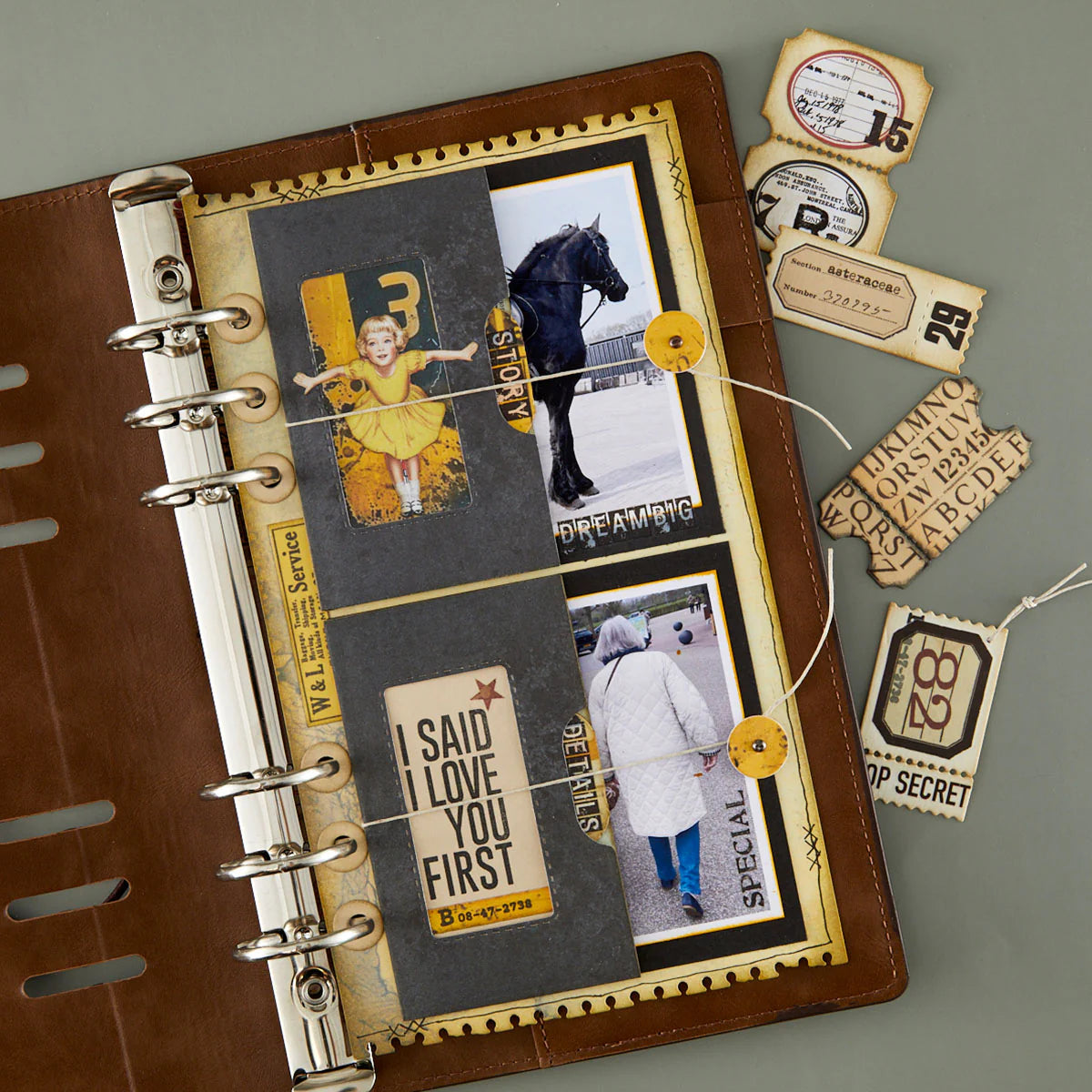 Page With Flap Pocket - Die by Esther Glas