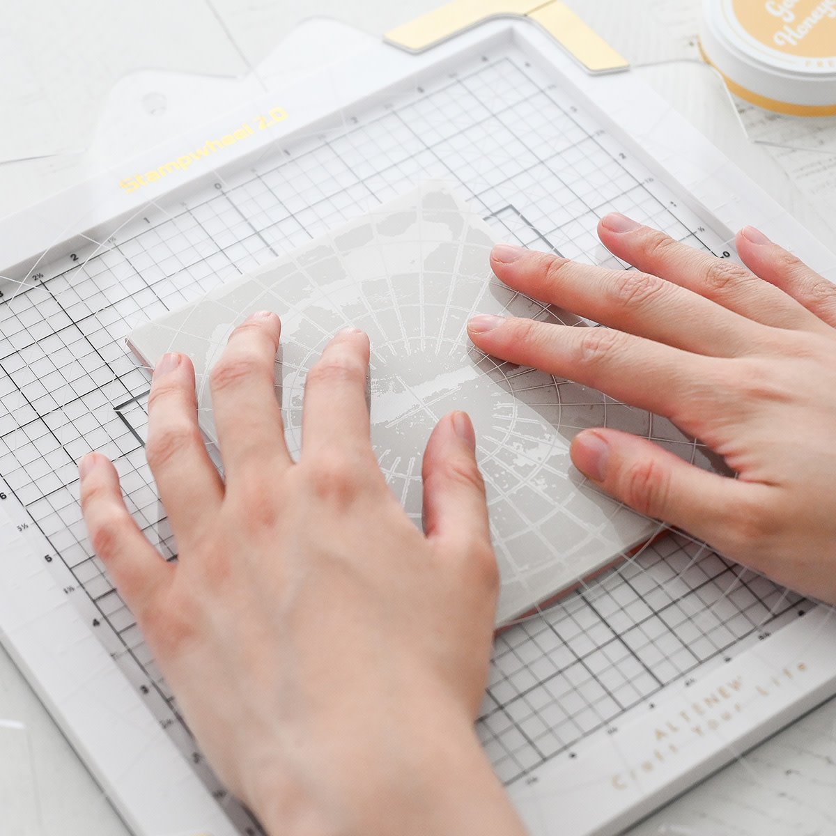 Stampwheel 2.0-Slimgrip Sticky Mat (translucent)